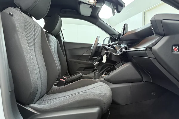 Peugeot 2008 (2025) — foto 17 van 19