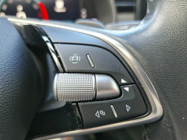 SKODA Kamiq (2024) — foto 6 van 27