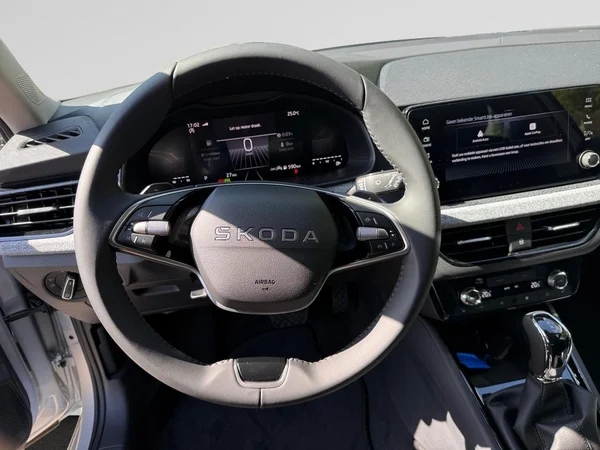 SKODA Kamiq (2026) — foto 4 van 24