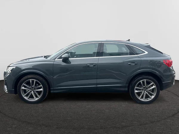 AUDI Q3 Sportback (2026) — foto 12 van 24