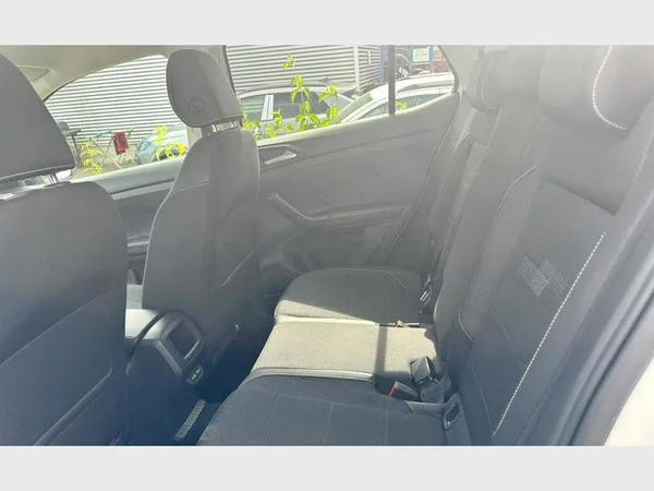 Volkswagen T-Cross (2023) — foto 8 van 26