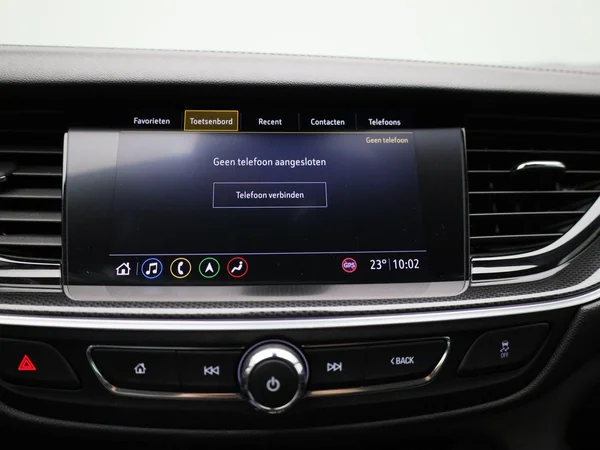 Opel Insignia (2022) — foto 13 van 40