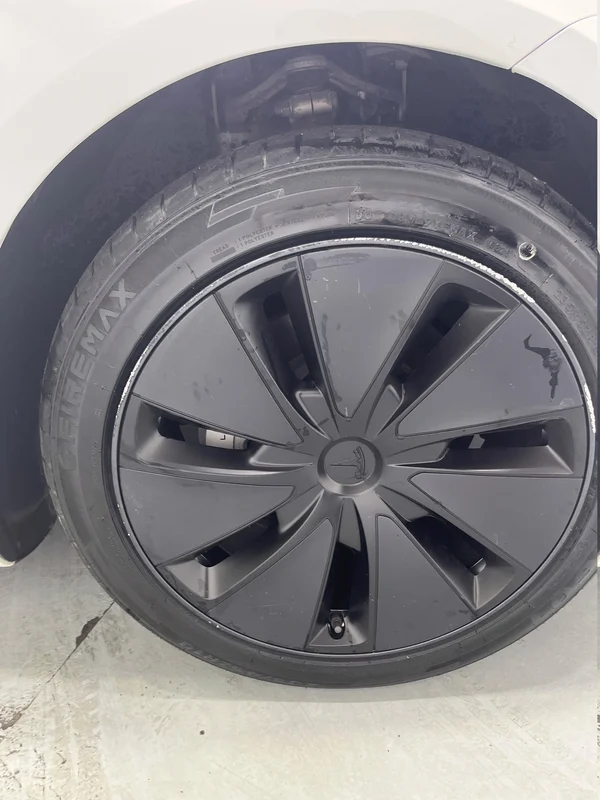 Tesla Model 3 (2024) — foto 35 van 47