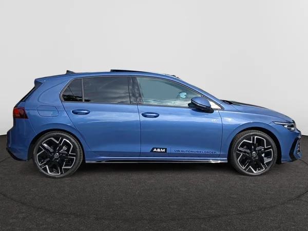 VOLKSWAGEN Golf VIII (2026) — foto 8 van 14