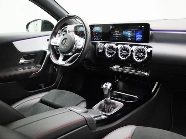 Mercedes-Benz A-Klasse (2021) — foto 35 van 41