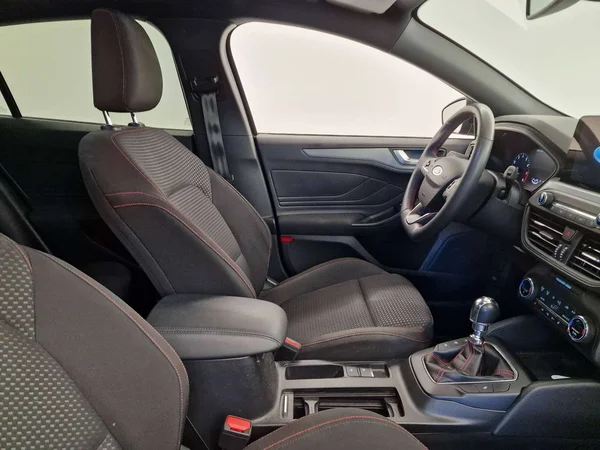 Ford Focus (2023) — foto 12 van 15