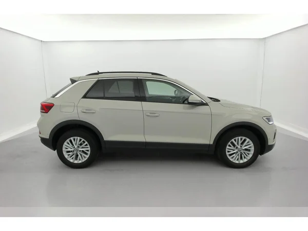VOLKSWAGEN T-Roc Dsl (2023) — foto 34 van 36