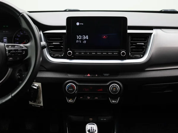 Kia Stonic (2021) — foto 39 van 40