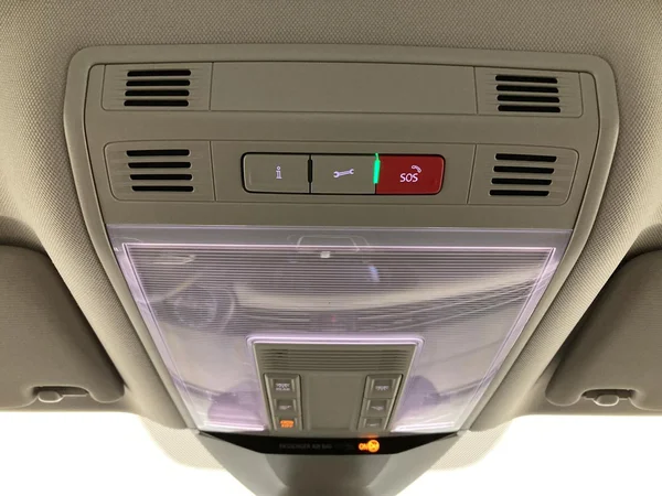 VOLKSWAGEN Passat Variant Dsl (2021) — foto 32 van 36