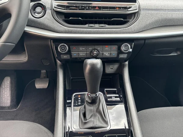 JEEP Compass (2023) — foto 3 van 24