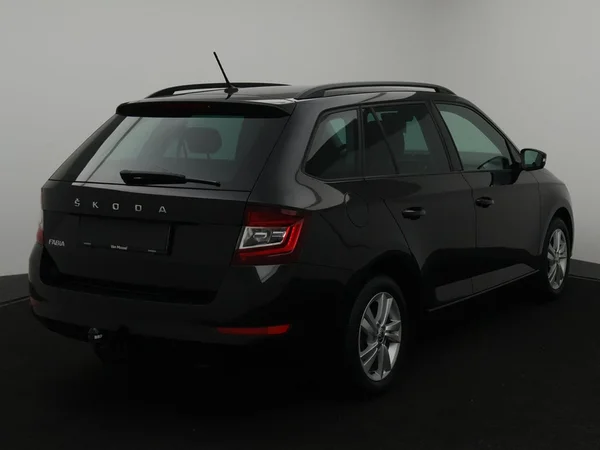 SKODA Fabia Combi (2021) — foto 2 van 25