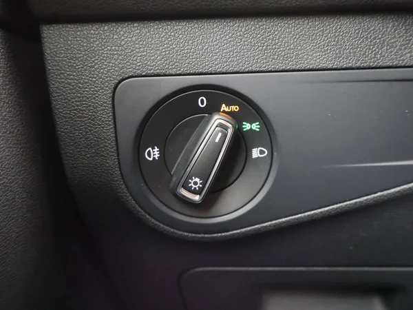 VOLKSWAGEN Tiguan eHybrid (PHEV) (2022) — foto 16 van 26