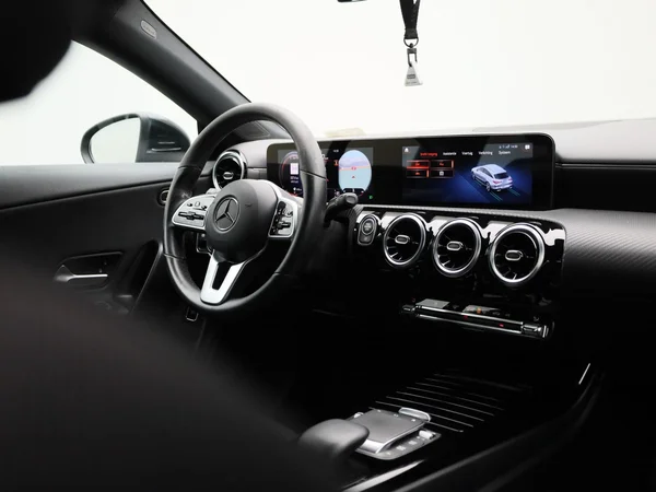 Mercedes-Benz CLA (2021) — foto 29 van 40