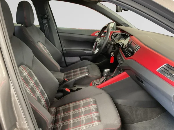 VOLKSWAGEN Polo GTI (2020) — foto 8 van 24
