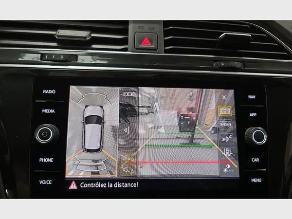 Volkswagen Tiguan (2021) — foto 13 van 30