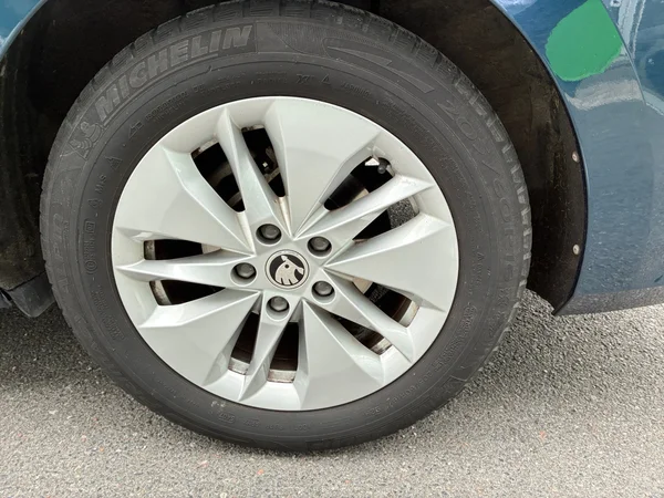 SKODA Octavia Combi (2024) — foto 6 van 24