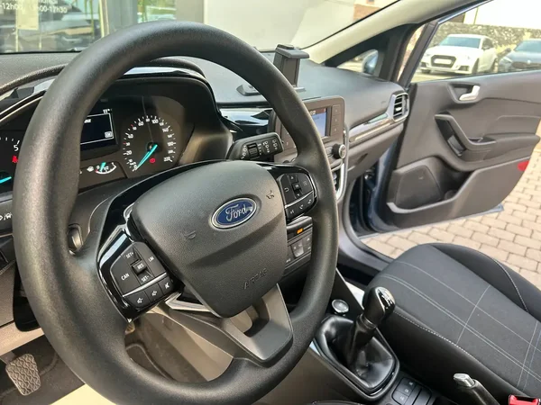 Ford Fiesta (2019) — foto 2 van 21