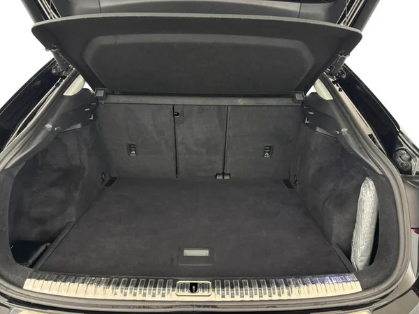 AUDI Q3 Sportback Dsl (2021) — foto 9 van 29