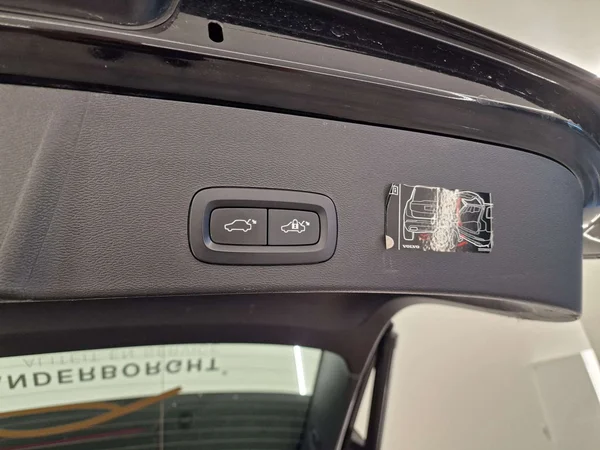 Volvo XC40 (2021) — foto 4 van 17