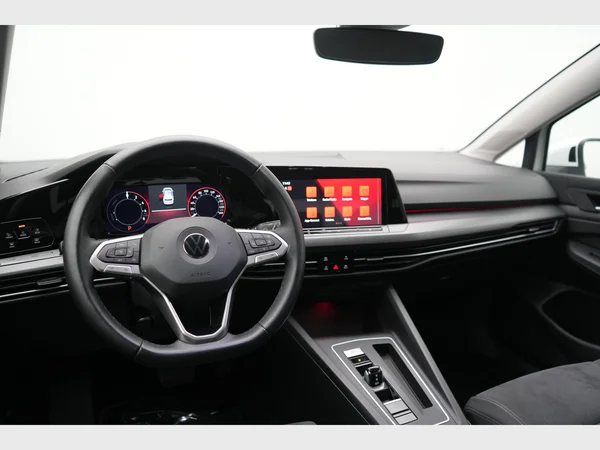 VOLKSWAGEN Golf VIII eHybrid (PHEV) (2020) — foto 11 van 31