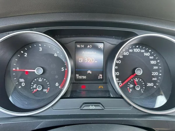 VOLKSWAGEN Tiguan Allspace Dsl (2021) — foto 4 van 23