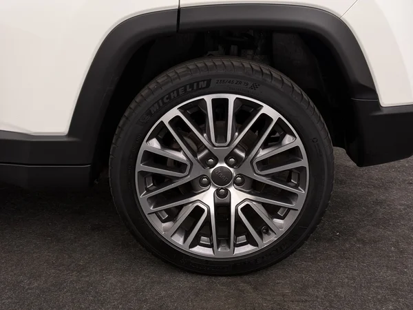 JEEP Compass (2023) — foto 7 van 30