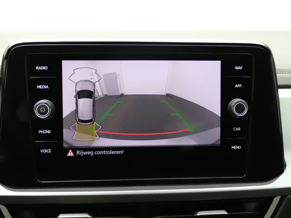 VOLKSWAGEN T-Roc (2024) — foto 13 van 25