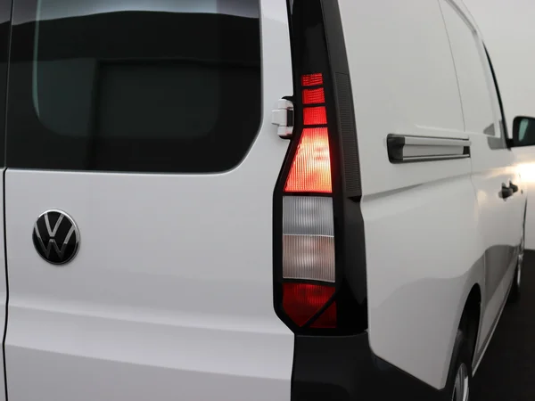 VOLKSWAGEN Caddy Maxi Van (2025) — foto 7 van 18