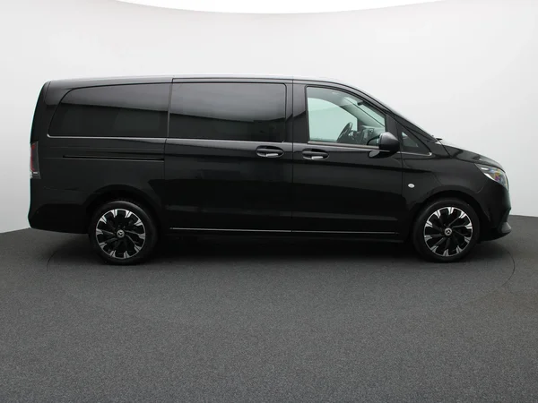 Mercedes-Benz Vito (2024) — foto 25 van 28