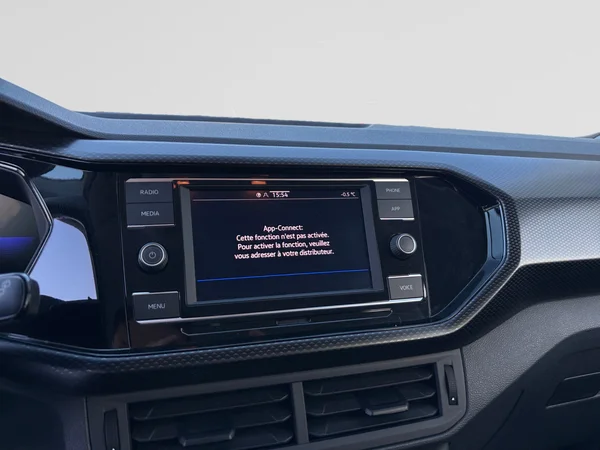 VOLKSWAGEN T-Cross (2022) — foto 10 van 22
