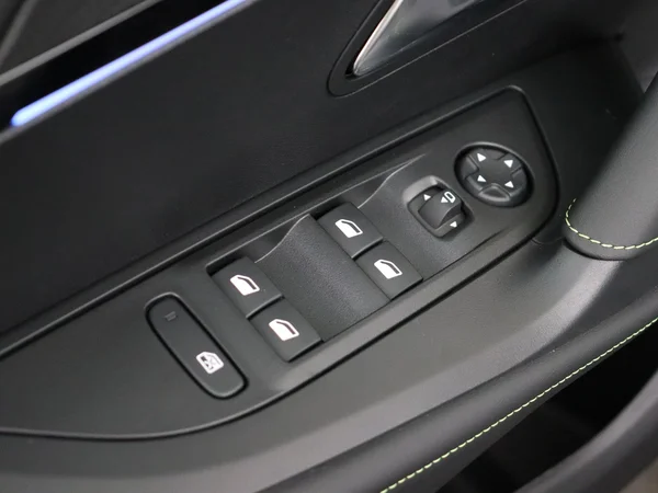 PEUGEOT 2008 (2025) — foto 19 van 27
