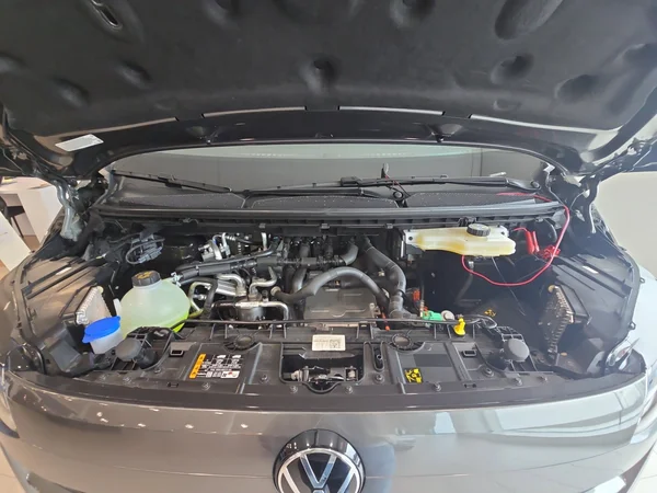 VOLKSWAGEN E-Transporter T7 32 Caravelle Swb (2026) — foto 14 van 17