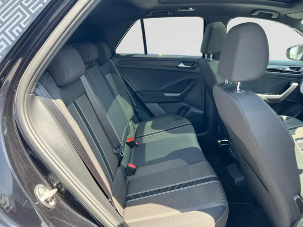 VOLKSWAGEN T-Roc (2022) — foto 4 van 18