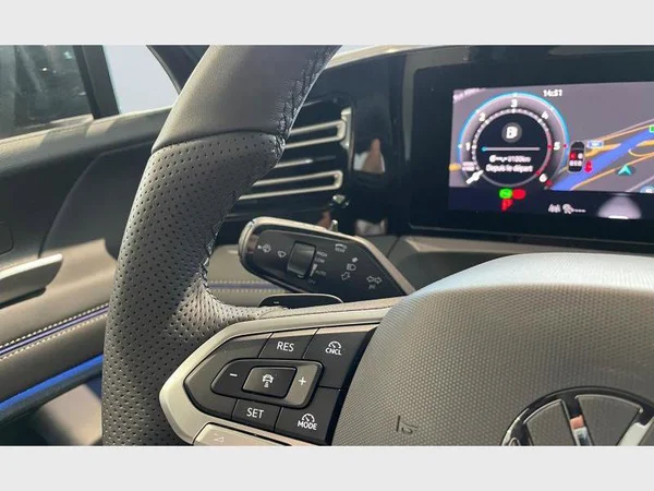 VOLKSWAGEN Tiguan (2026) — foto 5 van 26