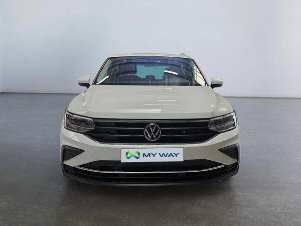 VOLKSWAGEN Tiguan Dsl (2021) — foto 23 van 36
