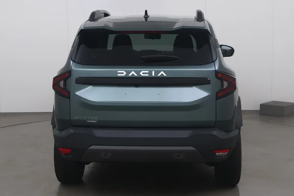 Dacia Bigster Hybrid (2026) — foto 12 van 17
