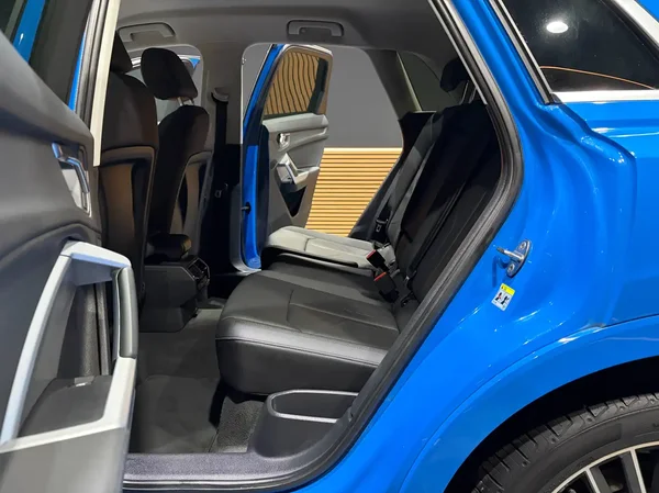 Audi Q3 (2019) — foto 15 van 28