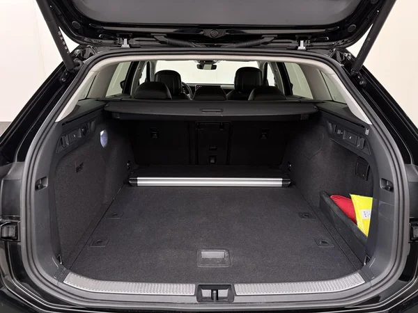 VOLKSWAGEN Passat SW (2025) — foto 4 van 19