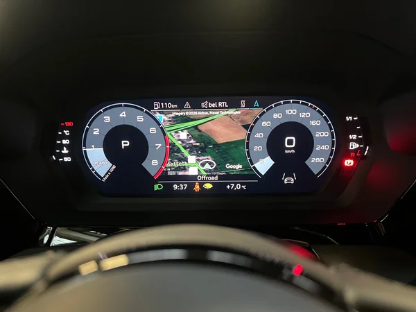 AUDI A3 Sportback (2024) — foto 19 van 20