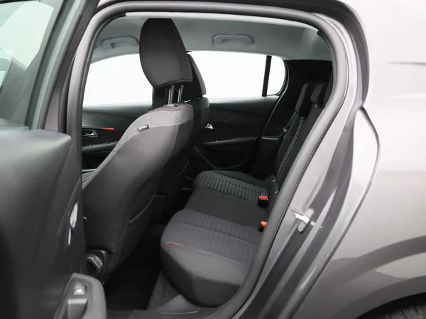 Peugeot 208 (2023) — foto 4 van 36