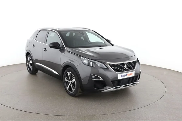 Peugeot 3008 (2018) — foto 14 van 16