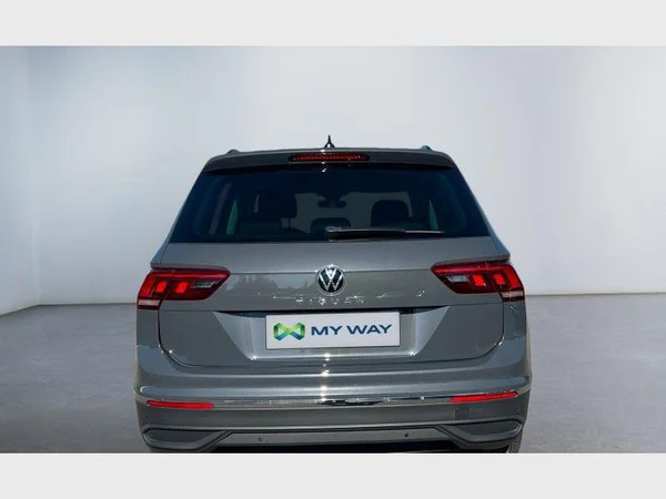 Volkswagen Tiguan (2022) — foto 24 van 29
