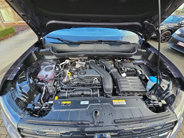 VOLKSWAGEN T-Cross (2024) — foto 15 van 24