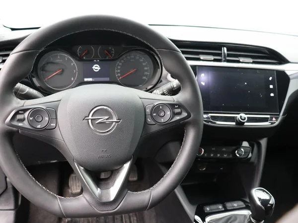 Opel Corsa (2023) — foto 2 van 19