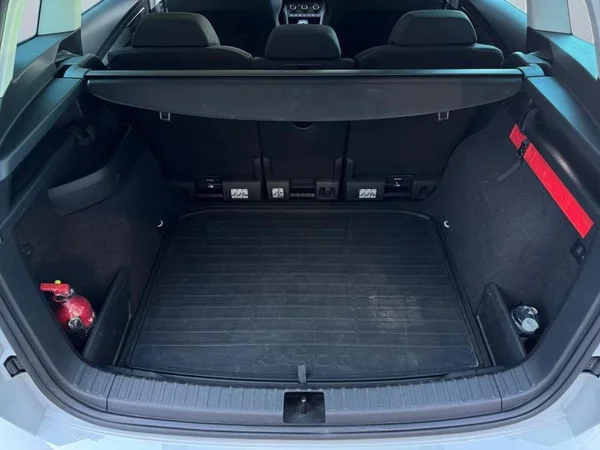 SKODA Karoq Dsl (2023) — foto 24 van 32