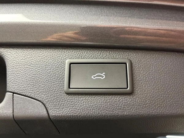 VOLKSWAGEN Passat Variant eHybrid (PHEV) (2026) — foto 4 van 15