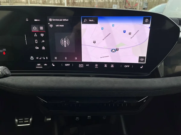 AUDI A6 Avant e-tron (2025) — foto 3 van 15