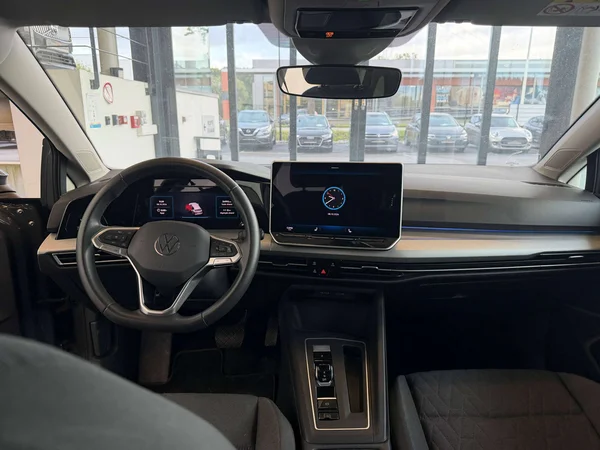 Volkswagen Golf (2025) — foto 3 van 23