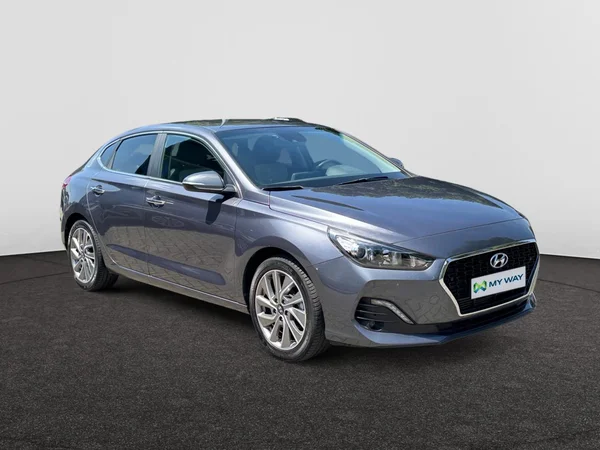 HYUNDAI i30 Fastback (2020) — foto 22 van 24