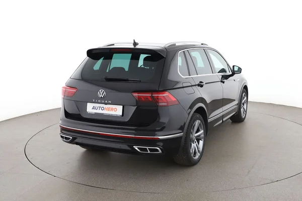 Volkswagen Tiguan (2021) — foto 12 van 16